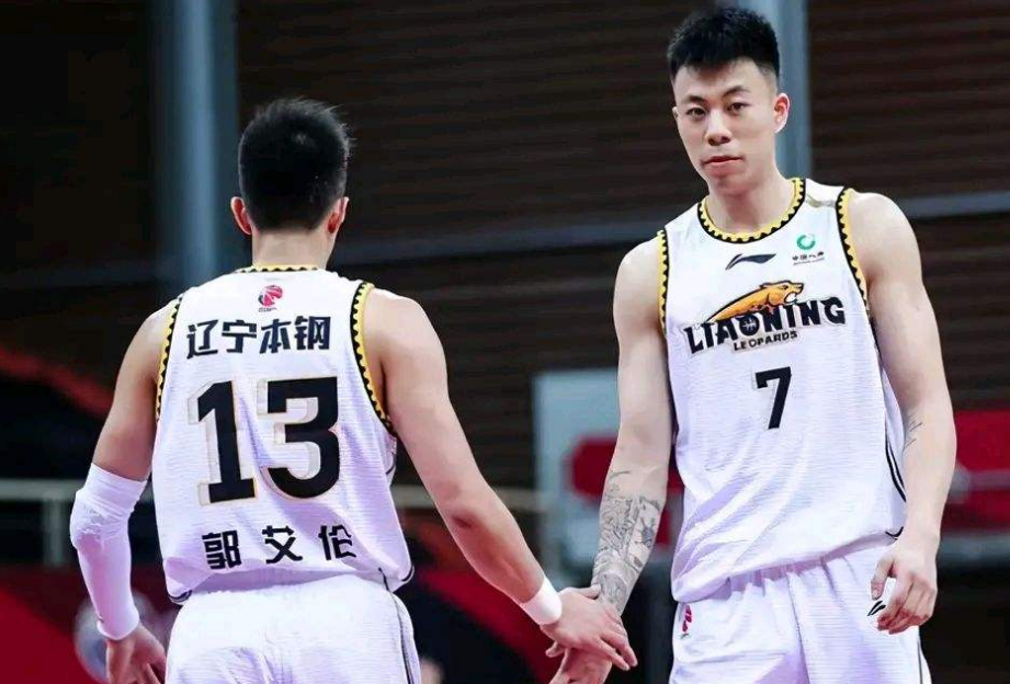 华体会官方网站下载美国队前途光明！，Ming新星出色防守表现突出再创辉煌时刻的简单介绍